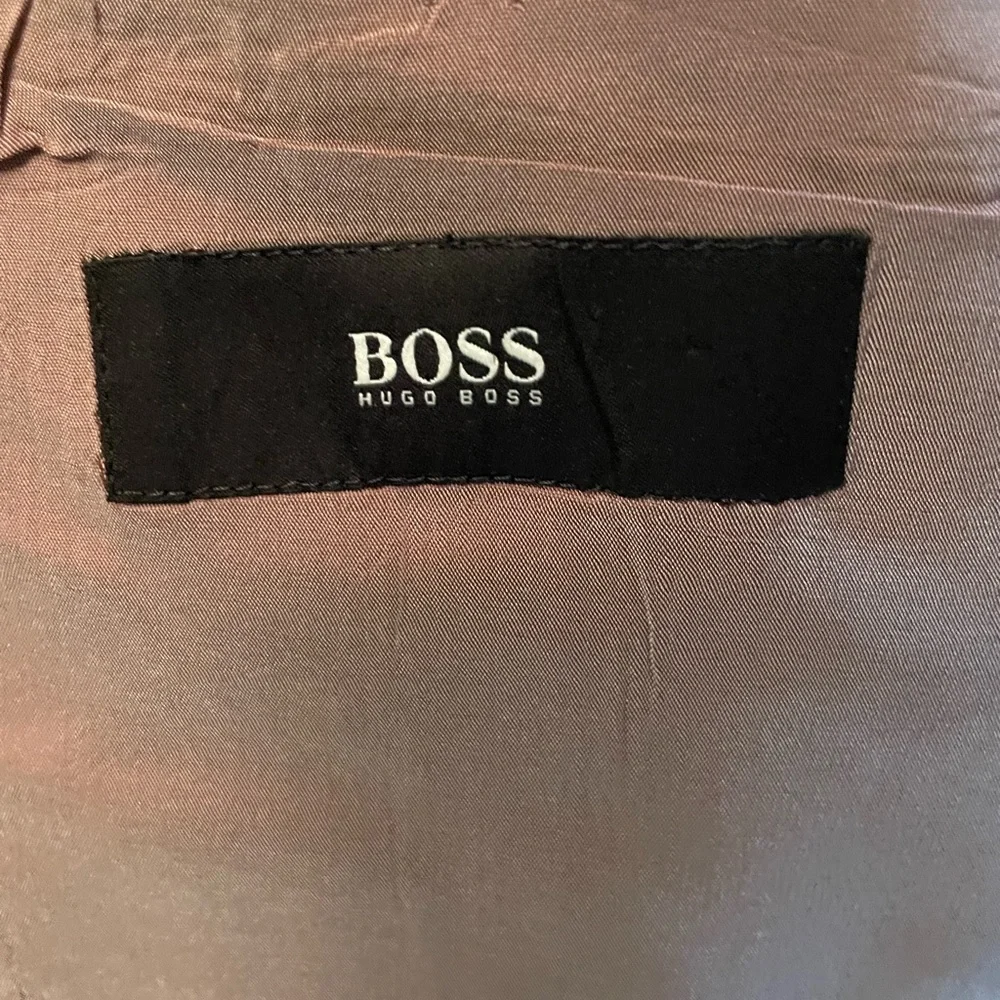 HUGO BOSS SAKS FIFTH AVENUE 100% LINEN JACKET SIZE 44